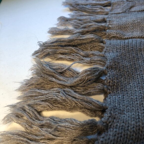 Intro Gray Sweater Pullover Poncho/Shawl, Size Medium - Picture 11 of 11